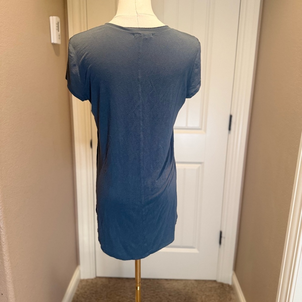 Bordeaux Slate Blue V-Neck Tee - Picture 3 of 4